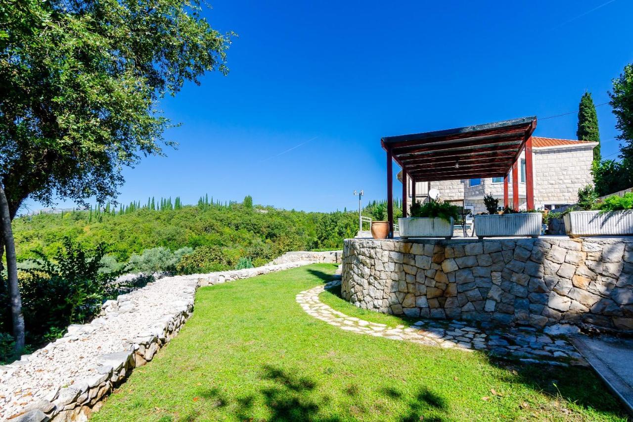 Villa Oasis Cypress Čilipi Εξωτερικό φωτογραφία